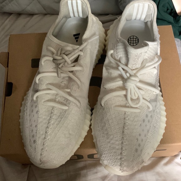 Yeezy boost 350 v2 - Picture 2 of 5